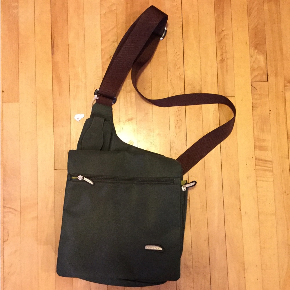 Travelon, sling back crossbody travel bag, green